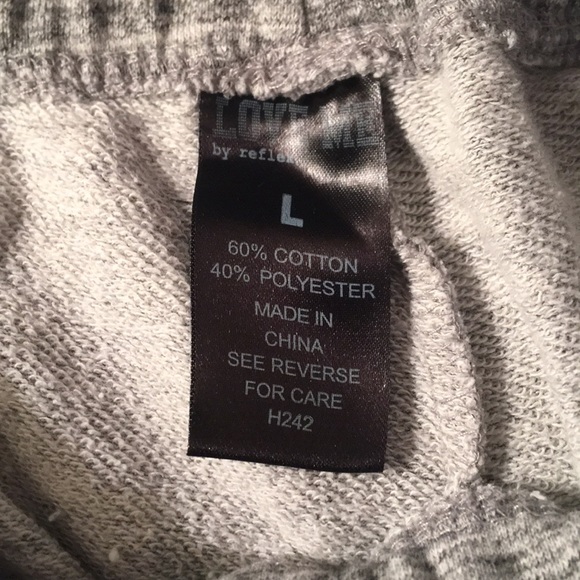 gray shorts with love decal - Picture 3 of 3